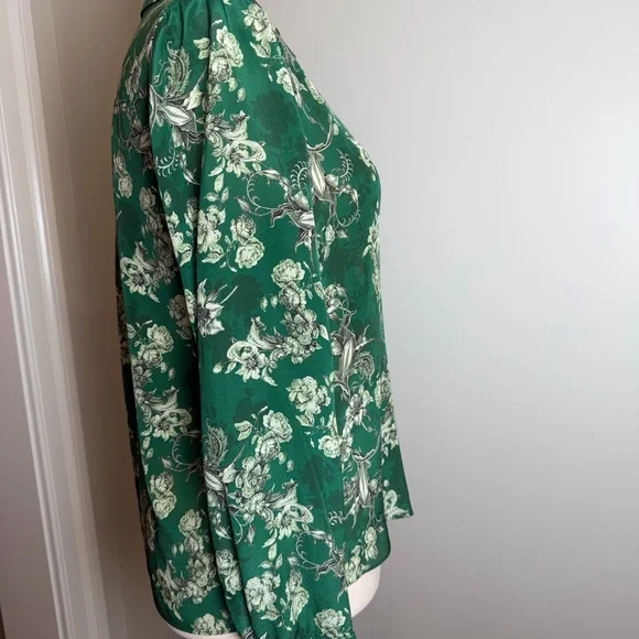 Alice + Olivia Green Floral Blouse - Gorgeous!! - Picture 3 of 7